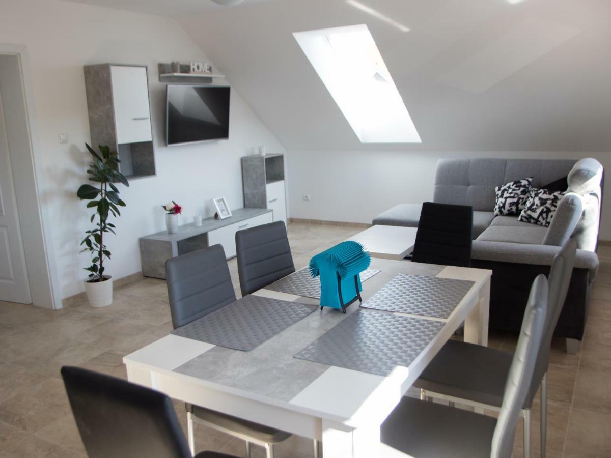 Apartman U Fuxu Zleby Exterior foto